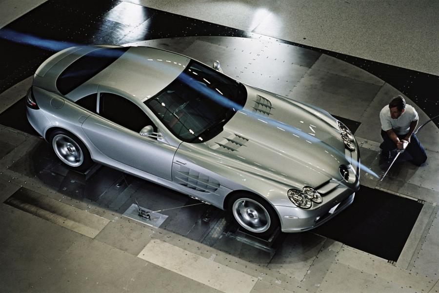  Mercedes-Benz SLR McLaren 2003 года  (фото 78 из 319)